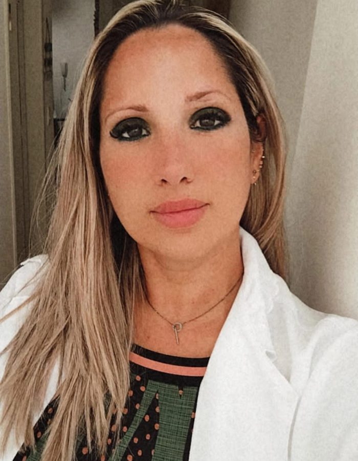 Dra. Thais de A. Penelas